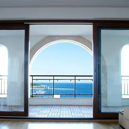 Apartment Queen's View Balchik