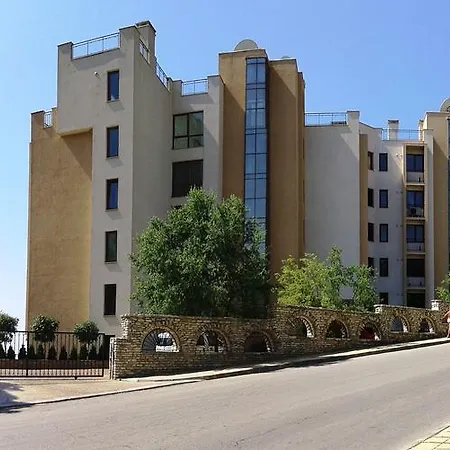 Queen's View Apartment