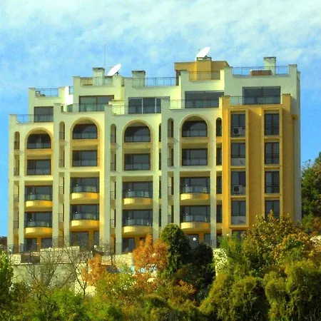 Queen's View Apartment